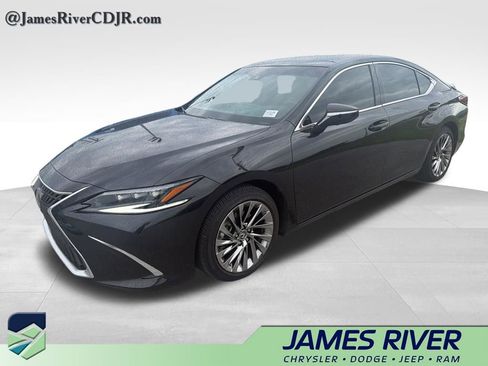 Used 2025 Lexus ES 350 Ultra Luxury FWD image 10