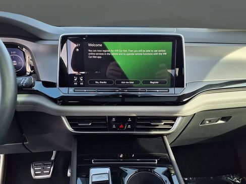 Used 2024 Volkswagen Atlas Peak Edition SE image 54