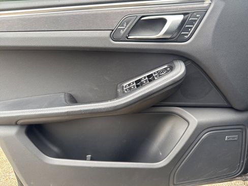 Certified 2023 Porsche Macan GTS w/ Premium Package Plus image 8