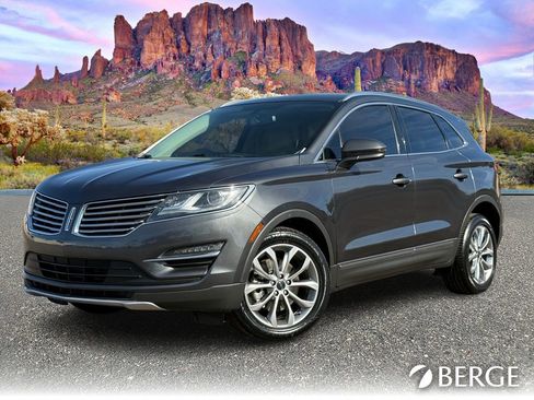 Used 2018 Lincoln MKC Select w/ Select Plus Package image 2