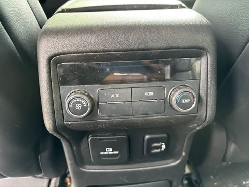 Used 2018 GMC Acadia SLT FWD image 12