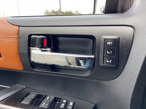 Used 2017 Toyota Tundra 1794 Edition image 18