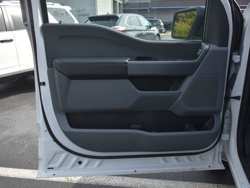 Used 2022 Ford F150 XLT image 12