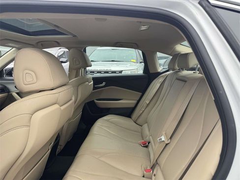 Used 2022 Acura TLX image 13