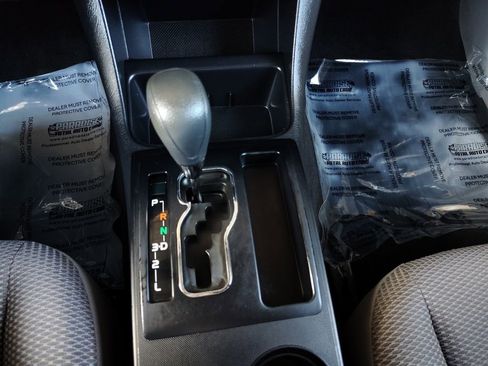 Used 2015 Toyota Tacoma 2WD Access Cab image 8