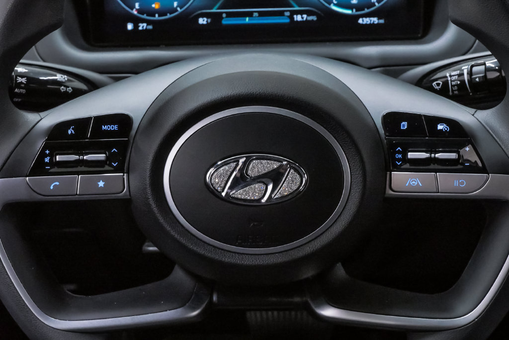 Certified 2022 Hyundai Santa Cruz SEL w/ Activity Package FWD image 20