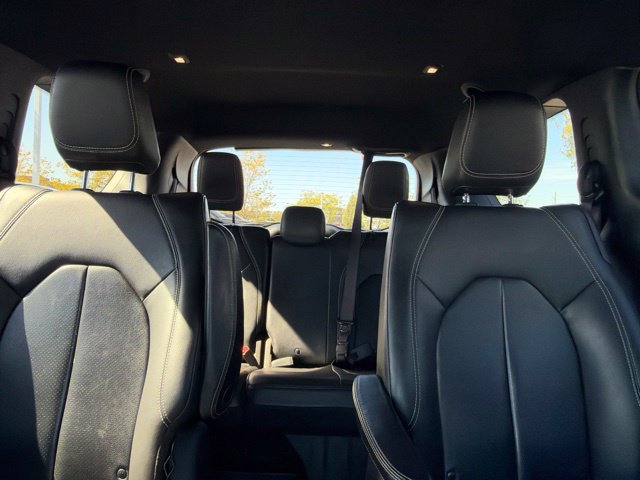 Used 2020 Chrysler Pacifica Touring-L w/ S Appearance Package FWD image 28