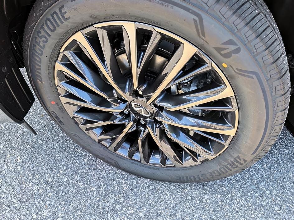 New 2026 INFINITI QX80 Autograph AWD/4WD image 8