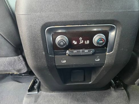 Used 2022 Chevrolet Tahoe RST AWD/4WD image 12