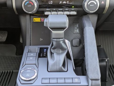 New 2025 Toyota Tacoma SR5 image 17