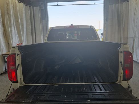 Used 2019 Chevrolet Colorado Z71 image 6