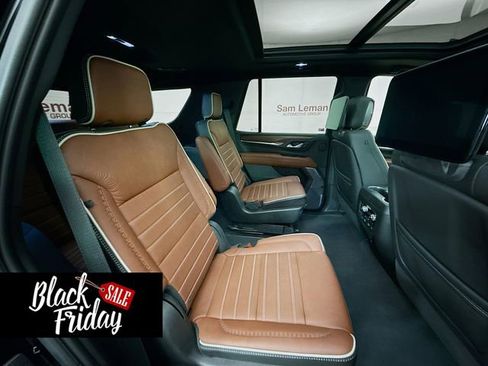 Used 2023 GMC Yukon Denali Ultimate image 32