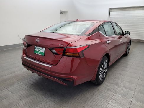 Used 2023 Nissan Altima 2.5 SV FWD image 9