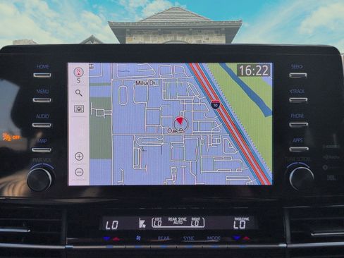 Used 2024 Toyota Sienna AWD image 20