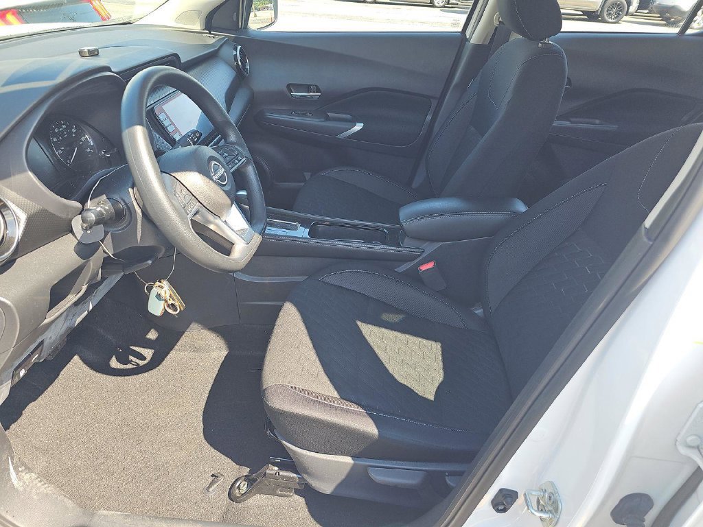 Certified 2024 Nissan Kicks SV FWD image 32