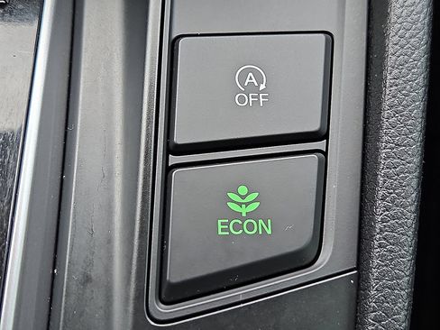 Used 2020 Honda CR-V Touring image 18