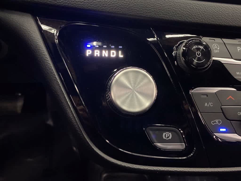Used 2025 Chrysler Pacifica Select FWD image 24