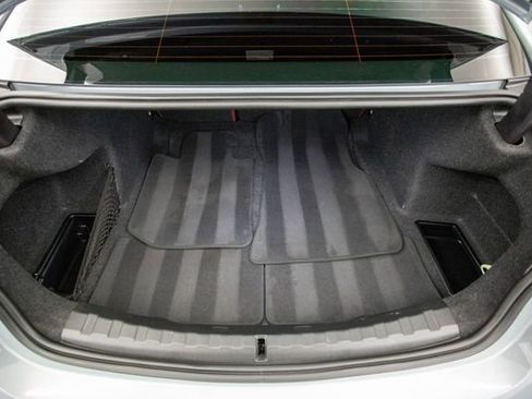 Used 2023 BMW 330i Sedan w/ M Sport Package image 40