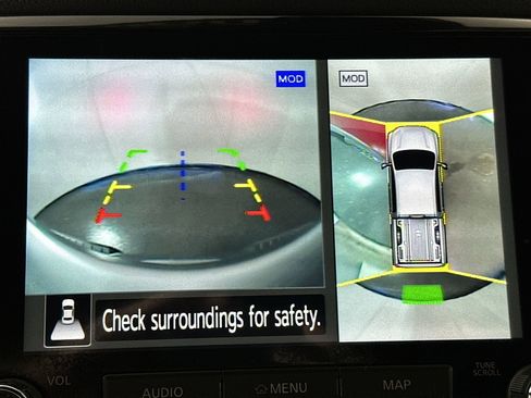 Certified 2021 Nissan Titan Platinum Reserve w/ Moonroof Package image 21