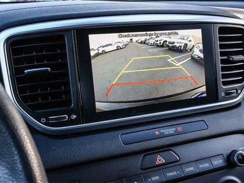 Used 2021 Kia Sportage LX image 27