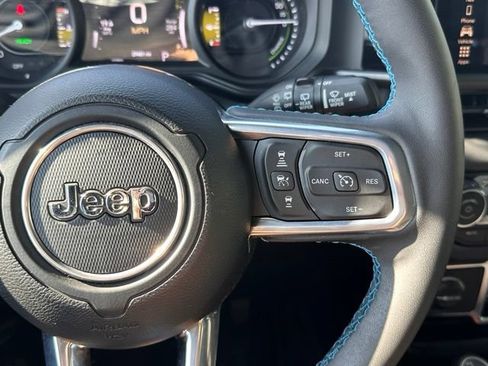 Used 2024 Jeep Wrangler High Altitude AWD/4WD image 21
