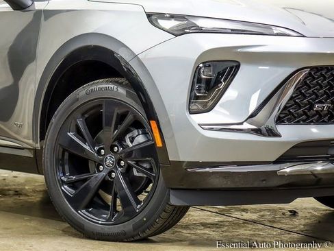 New 2025 Buick Envision Sport Touring image 3