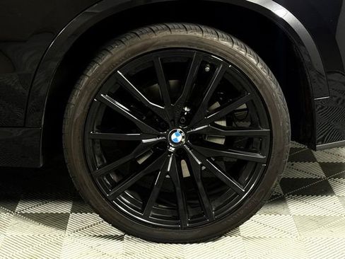 Used 2022 BMW X5 sDrive40i w/ M Sport Package RWD image 13