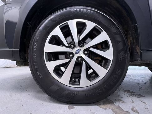Used 2024 Subaru Outback Premium AWD/4WD image 14