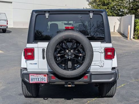 Used 2021 Jeep Wrangler Unlimited Sahara image 7