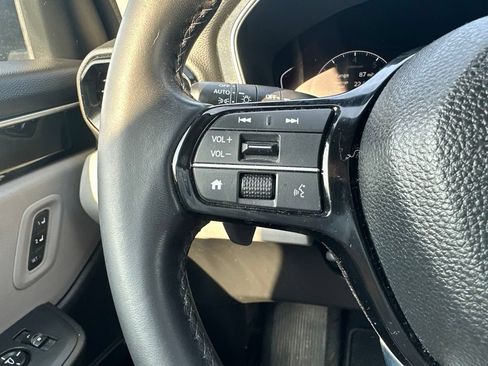 Used 2023 Honda Pilot Touring image 21