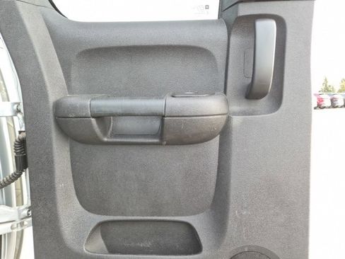 Used 2012 Chevrolet Silverado 2500 LT w/ Snow Plow Prep Package image 30