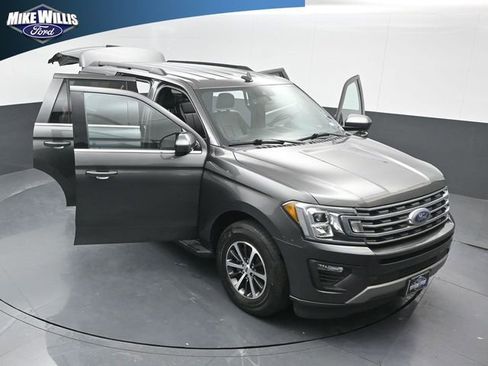 Used 2021 Ford Expedition XLT image 25