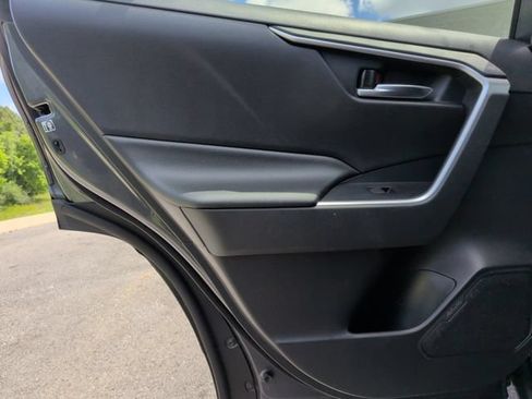 Used 2019 Toyota RAV4 XLE w/ Convenience Package AWD/4WD image 20