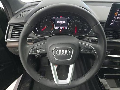 Used 2023 Audi Q5 2.0T Premium w/ Convenience Package AWD/4WD image 9
