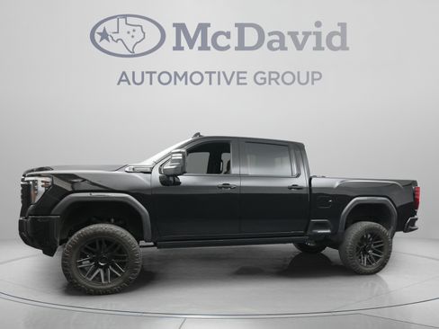 Used 2024 GMC Sierra 2500 Denali Ultimate AWD/4WD image 5