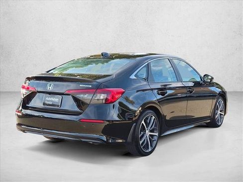 Used 2024 Honda Civic Touring image 5