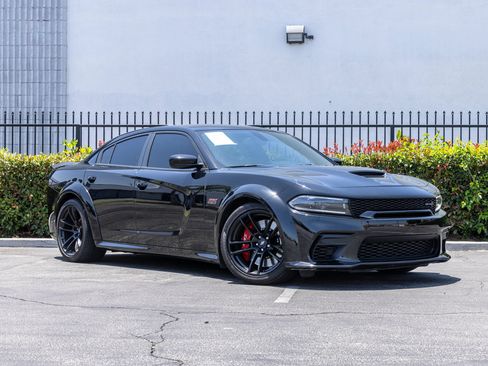 Used 2022 Dodge Charger Scat Pack RWD image 16