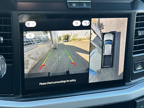 New 2026 Ford F250 XLT w/ XLT Premium Package AWD/4WD image 22