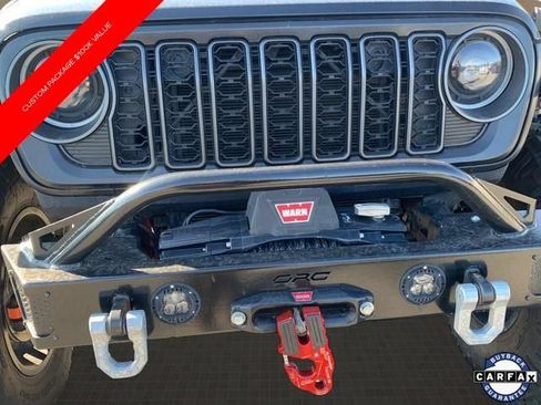 Used 2022 Jeep Gladiator Sport AWD/4WD image 11