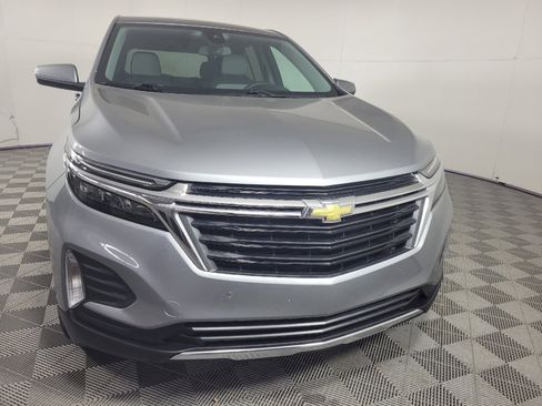 Used 2023 Chevrolet Equinox LT w/ Driver Convenience Package image 14
