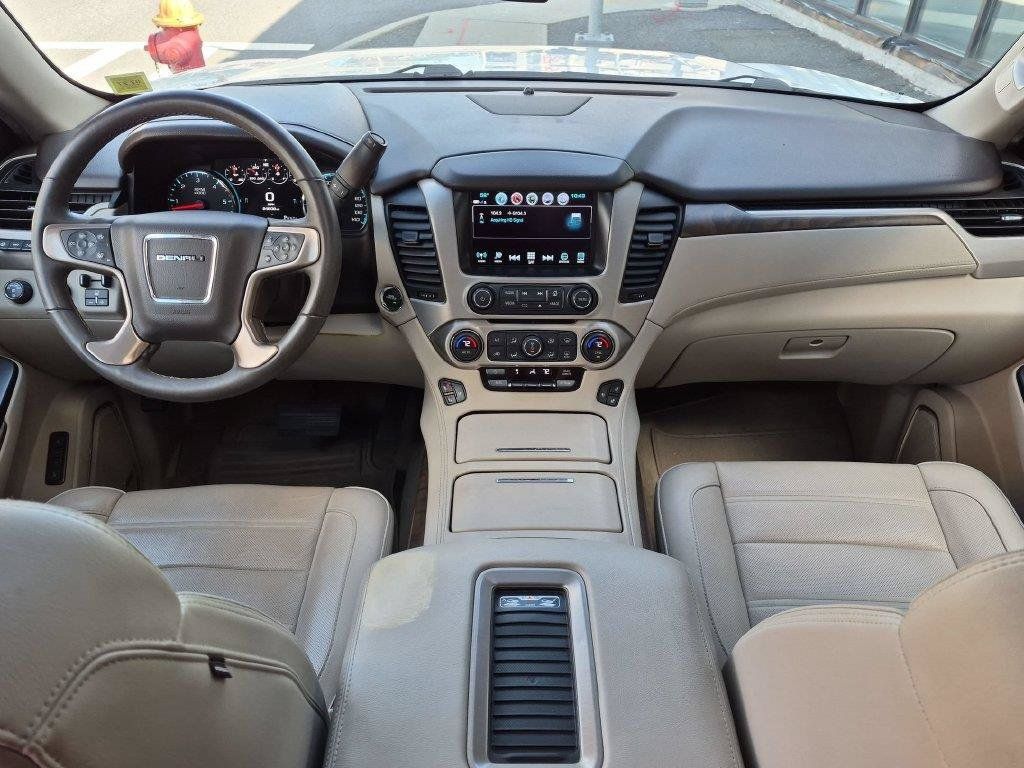 Used 2018 GMC Yukon Denali w/ Open Road Package AWD/4WD image 28