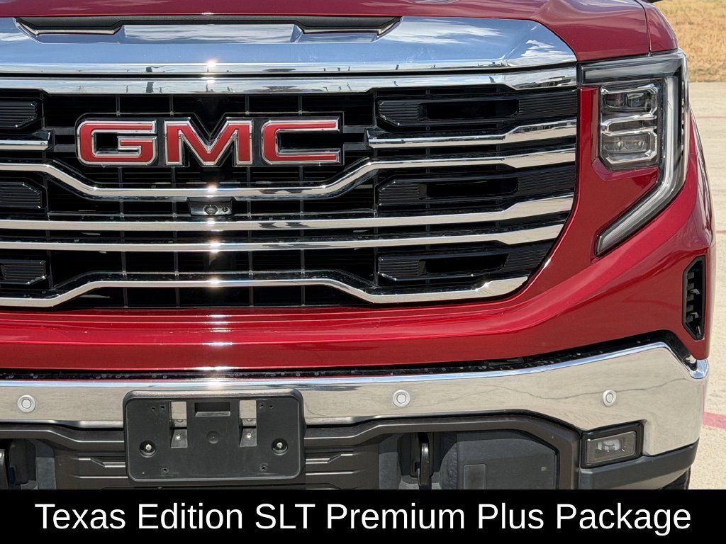 Used 2024 GMC Sierra 1500 SLT AWD/4WD image 4