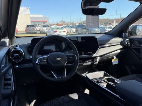 New 2026 Chevrolet Equinox LT w/ Safety and Technology Package image 15