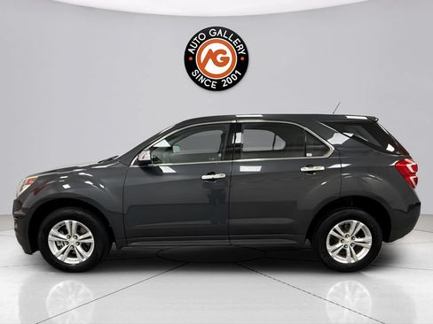 Used 2017 Chevrolet Equinox LS FWD image 6