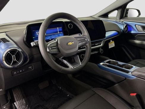 New 2026 Chevrolet Equinox EV LT image 9