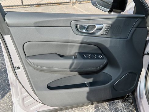New 2026 Volvo XC60 B5 Plus w/ Protection Package Premier image 10
