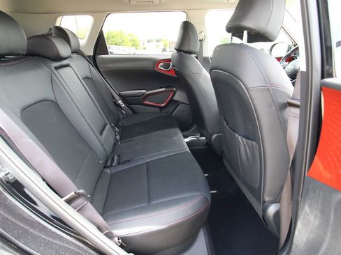 Used 2023 Kia Soul GT-Line FWD image 9