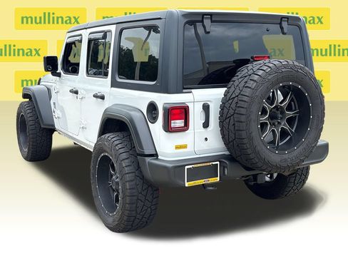 Used 2018 Jeep Wrangler Unlimited Sport S AWD/4WD image 9