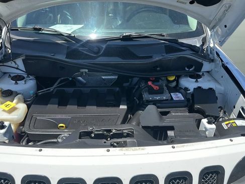 Used 2015 Jeep Patriot Sport FWD image 40