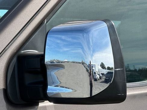 Used 2019 Nissan NV 3500 SL RWD image 50